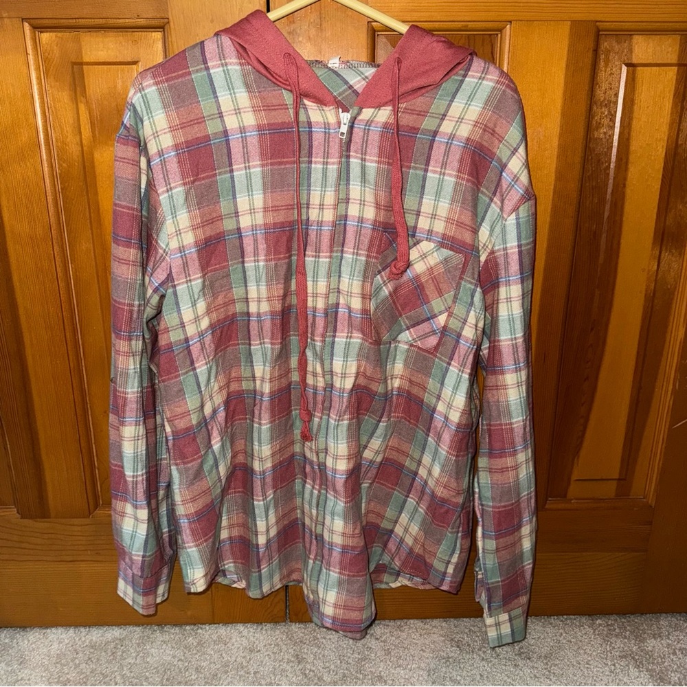 Floral Bloom New with tags! Plaid Button Down Shirt with Hood
